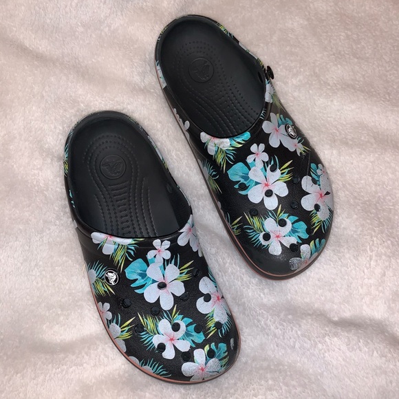 black flower crocs